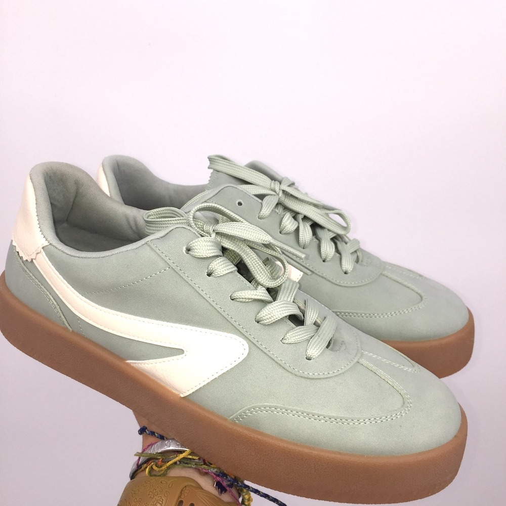 NEW DV Dolce Vita mint green fashion sneakers cute cottagecore‎ y2k retro 8.5